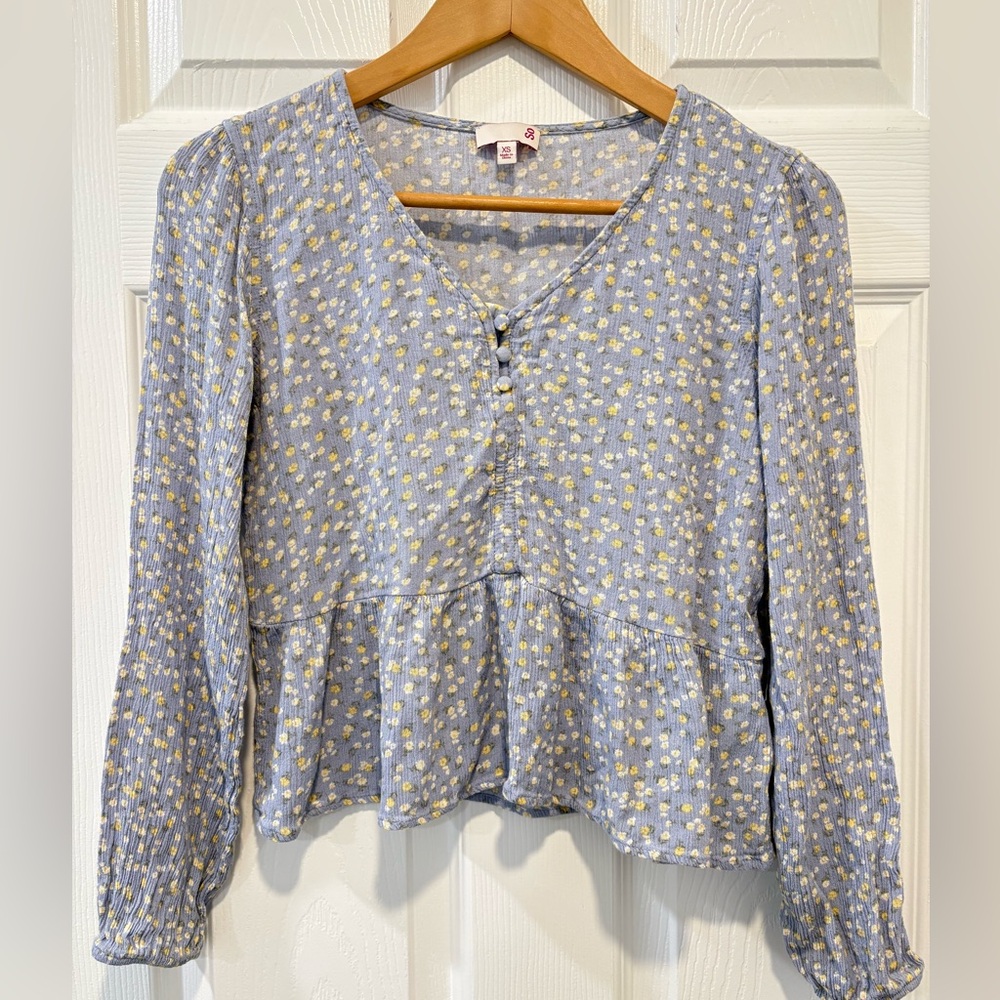 Cute Flowy Top
